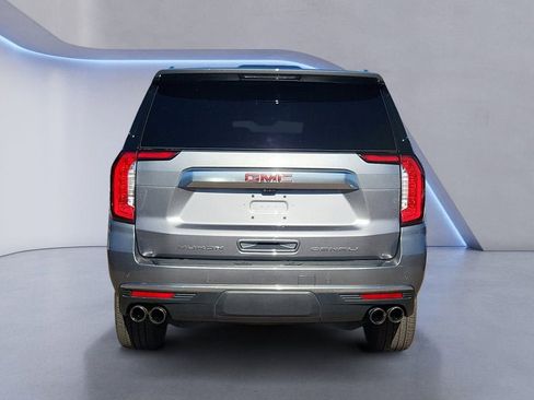 Used 2021 GMC Yukon Denali w/ Denali Premium Package image 4