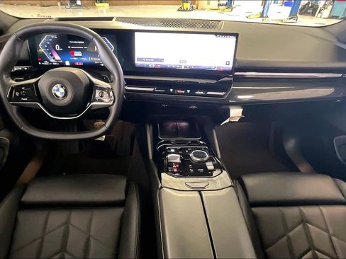 Certified 2024 BMW 530i image 14