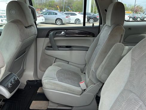Used 2015 Buick Enclave Convenience FWD image 30