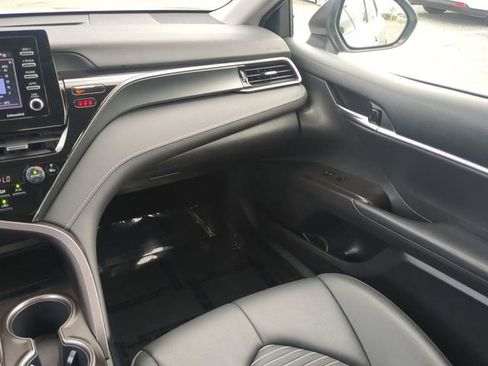 Certified 2023 Toyota Camry SE w/ Convenience Package image 16