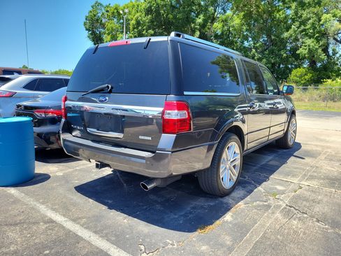 Used 2017 Ford Expedition EL Platinum AWD/4WD image 4