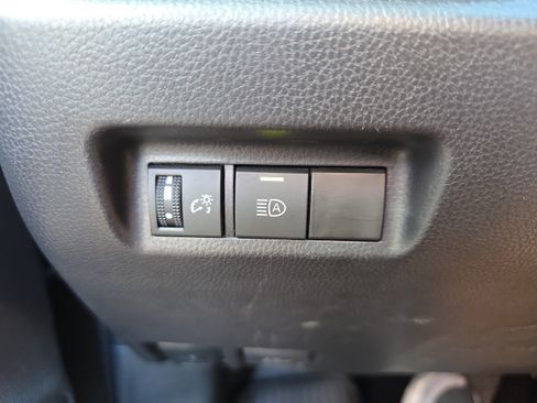 Used 2025 Toyota RAV4 LE FWD image 25