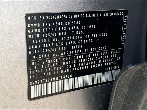 Used 2022 Volkswagen Taos SEL image 35