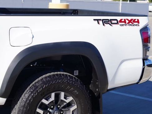 Used 2023 Toyota Tacoma TRD Off-Road image 11