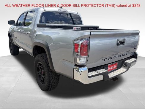 Used 2021 Toyota Tacoma TRD Off-Road AWD/4WD image 5