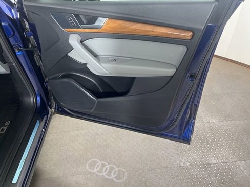 Certified 2023 Audi Q5 2.0T Premium w/ Convenience Package image 11