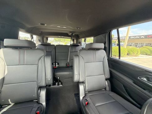 Used 2022 Chevrolet Suburban RST w/ Luxury Package AWD/4WD image 32