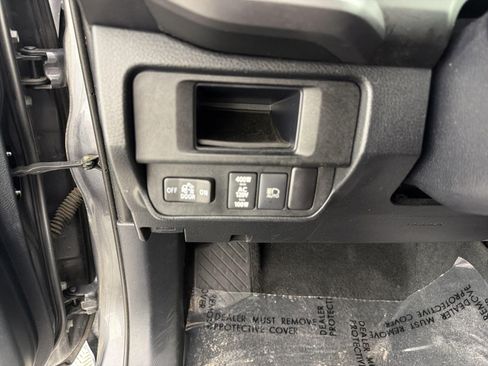 Used 2018 Toyota Tacoma TRD Off-Road AWD/4WD image 20