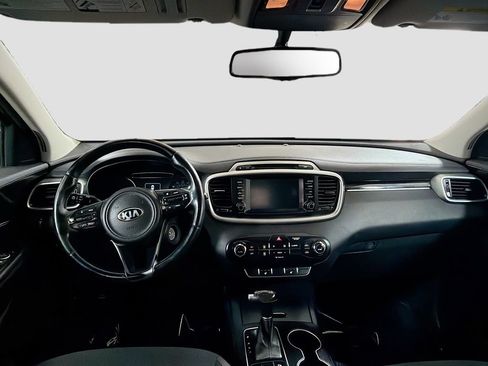 Used 2017 Kia Sorento FWD w/ LX Convenience Package image 22