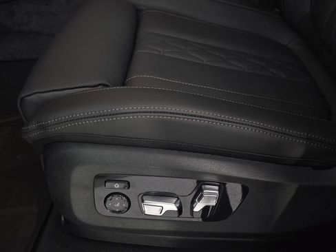 New 2026 BMW X5 xDrive50e w/ M Sport Package image 28