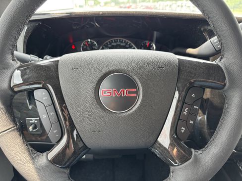 New 2026 GMC Savana 2500 Extended w/ Driver Convenience Package RWD image 27