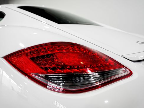 Used 2011 Porsche Cayman S image 31