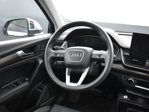 Used 2024 Audi Q5 e Premium Plus image 17