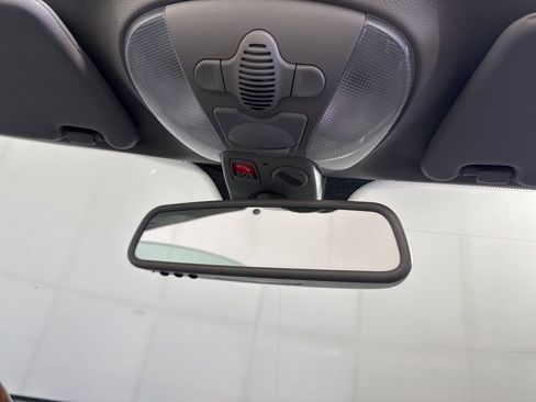 Used 2008 Mercedes-Benz SL 550 image 16