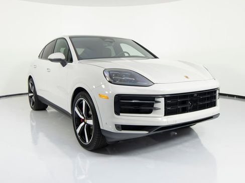 New 2026 Porsche Cayenne S image 12