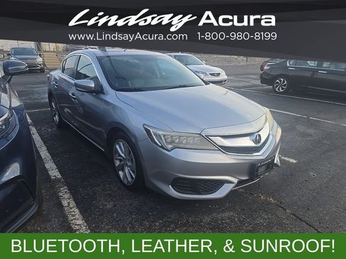 Used 2017 Acura ILX FWD image 3