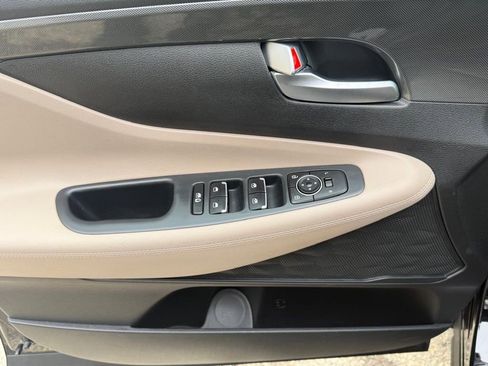 Used 2023 Hyundai Santa Fe SEL image 11