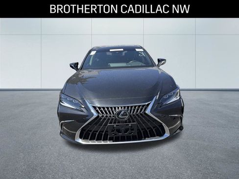 Used 2023 Lexus ES 300h Ultra Luxury w/ Accessory Package (Z2) FWD image 2
