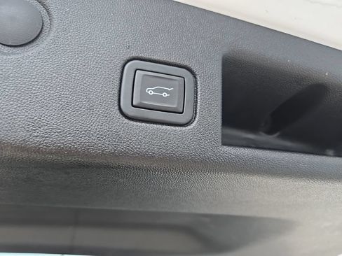 Used 2024 Chevrolet Equinox LT AWD/4WD image 87