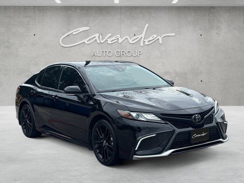 Used 2023 Toyota Camry XSE image 2