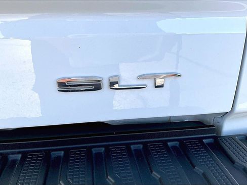 Used 2023 GMC Sierra 1500 SLT w/ SLT Premium Package image 8