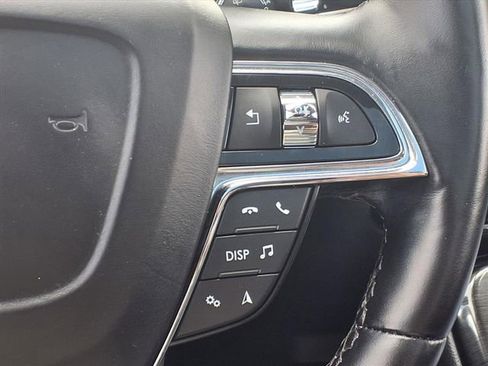 Certified 2023 Lincoln Nautilus Reserve AWD/4WD image 15