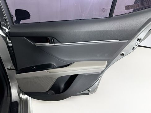 Used 2019 Toyota Camry SE w/ Audio Package FWD image 29