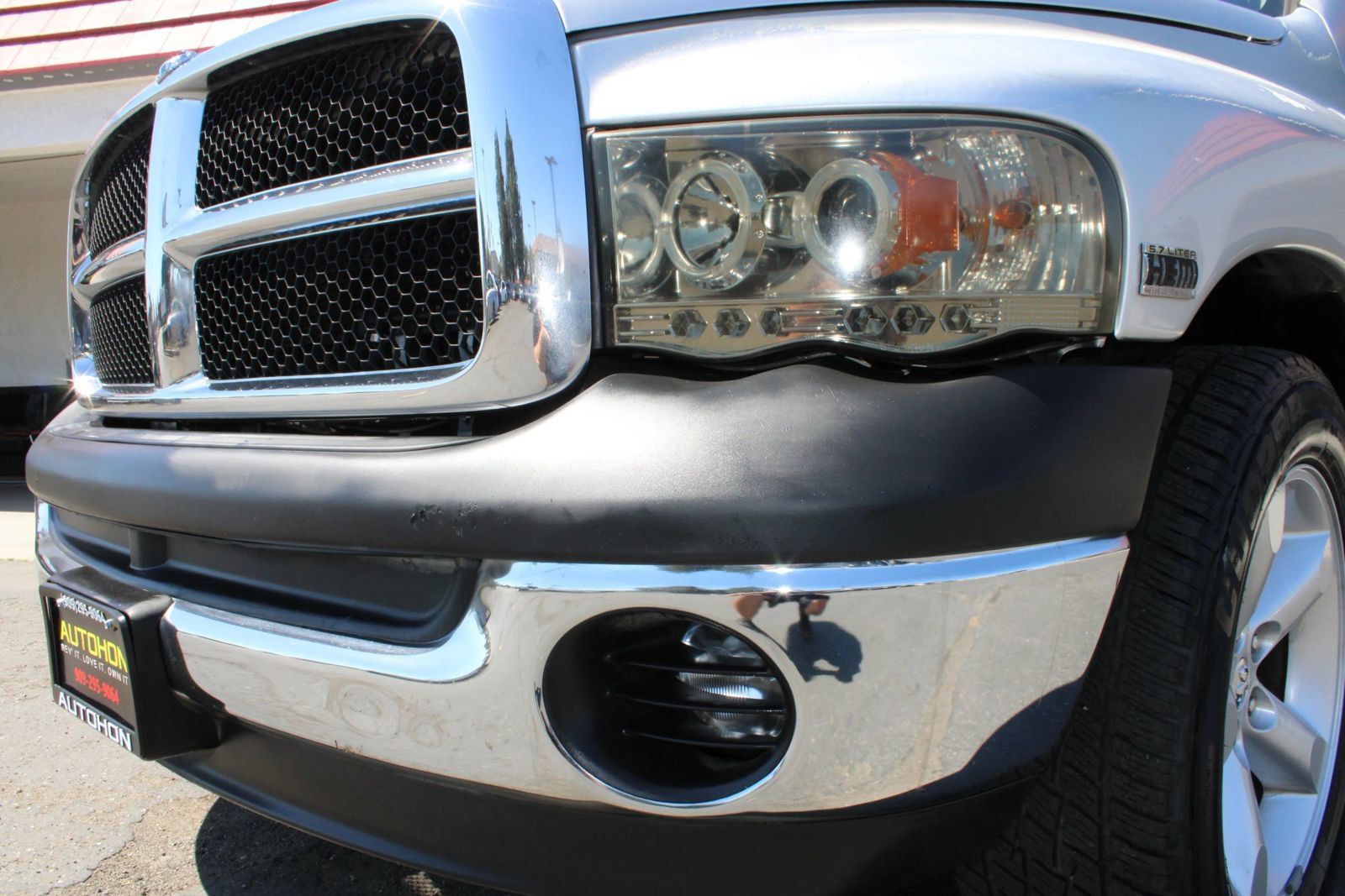 Used 2004 Dodge Ram 1500 Truck ST RWD image 4