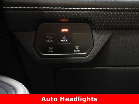 Used 2024 Volkswagen Atlas SE image 26