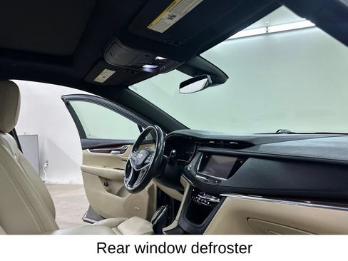 Used 2019 Cadillac XT5 Luxury FWD image 21