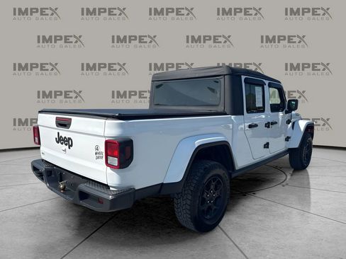 Used 2021 Jeep Gladiator Sport AWD/4WD image 5