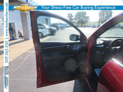 Used 2025 Buick Enclave Avenir w/ Super Cruise Package image 13