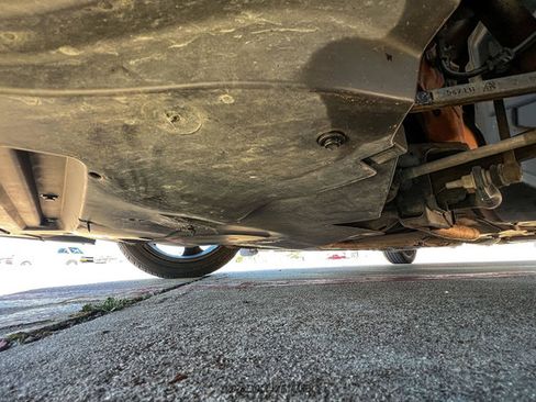 Used 2014 Dodge Challenger R/T RWD image 78