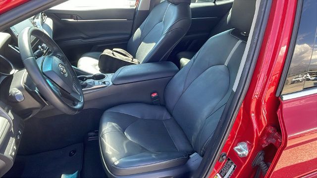 Used 2021 Toyota Camry XSE w/ Carpet Mat Package (TMS) FWD image 11