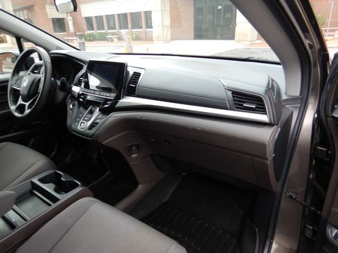 Used 2020 Honda Odyssey EX image 19