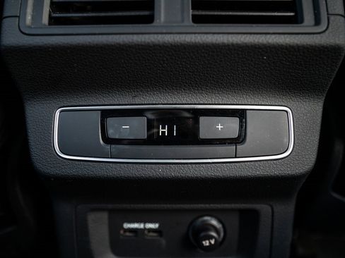 Used 2023 Audi Q5 2.0T Premium w/ Convenience Package image 43