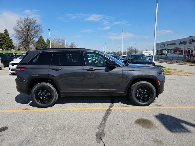 New 2026 Jeep Grand Cherokee Altitude AWD/4WD image 7