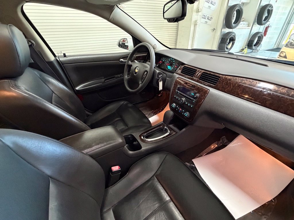 Used 2015 Chevrolet Impala LTZ FWD image 18