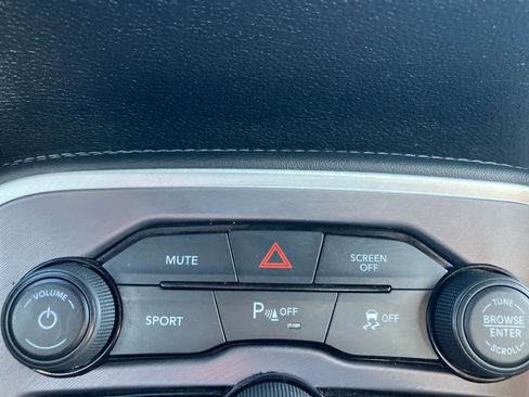 Used 2022 Dodge Challenger R/T image 26