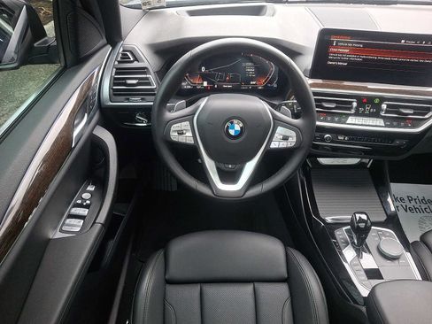 Used 2024 BMW X3 xDrive30i w/ Premium Package image 12