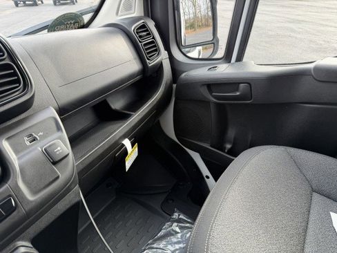 Used 2025 RAM ProMaster 2500 image 25