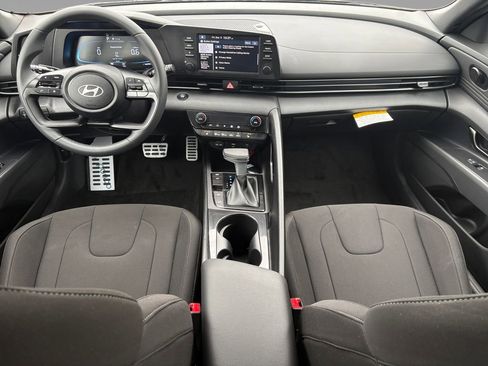 New 2026 Hyundai Elantra SEL Sport Premium image 3