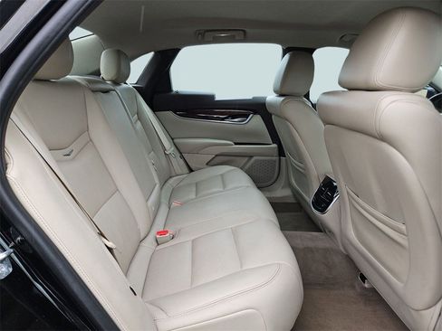 Used 2016 Cadillac XTS Luxury image 27