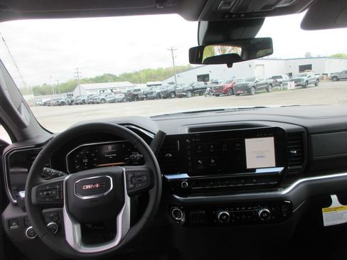 New 2026 GMC Sierra 1500 SLE AWD/4WD image 16