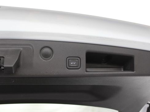 Used 2024 Chevrolet Equinox RS w/ RS Leather Package AWD/4WD image 12