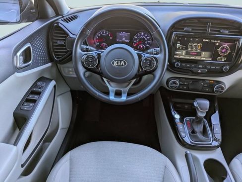Used 2021 Kia Soul EX FWD image 16