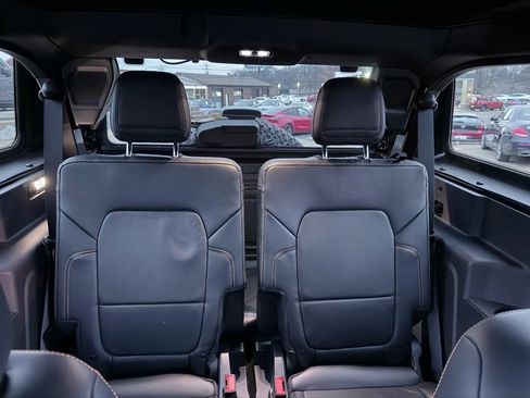 Used 2022 Ford Bronco Badlands image 32