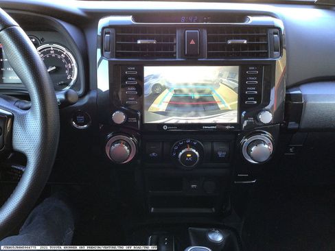 Used 2021 Toyota 4Runner TRD Off-Road Premium image 9