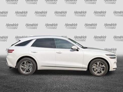 Used 2024 Genesis GV70 2.5T w/ Select Package AWD/4WD image 11