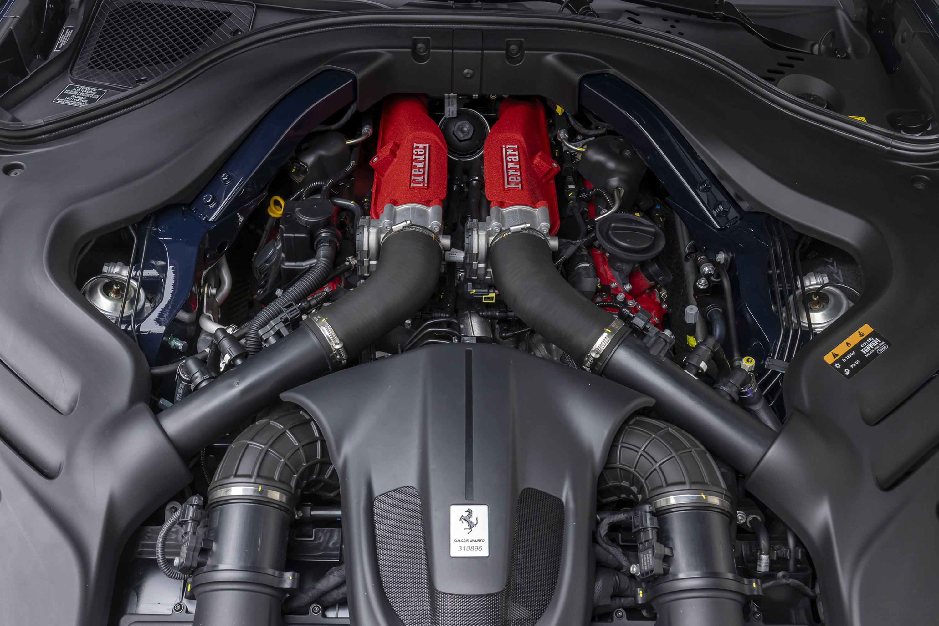 Certified 2024 Ferrari Roma Spider RWD image 45